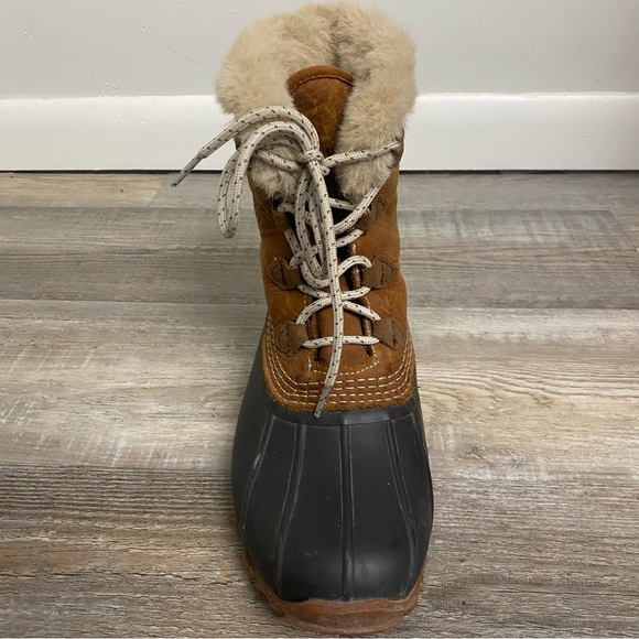 WOLVERINE WOMEN'S TORRENT FAUX FUR DUCK WINTER BOOTS ROUND TOE-size 9W *like NEW - Picture 5 of 10